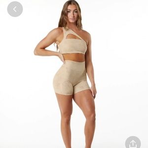 Alphalete alphalux shorts 6”